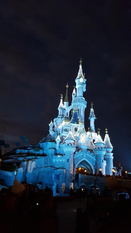 F&B'S Home Disneyland Paris Серрі Екстер'єр фото
