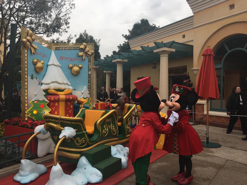 F&B'S Home Disneyland Paris Серрі Екстер'єр фото